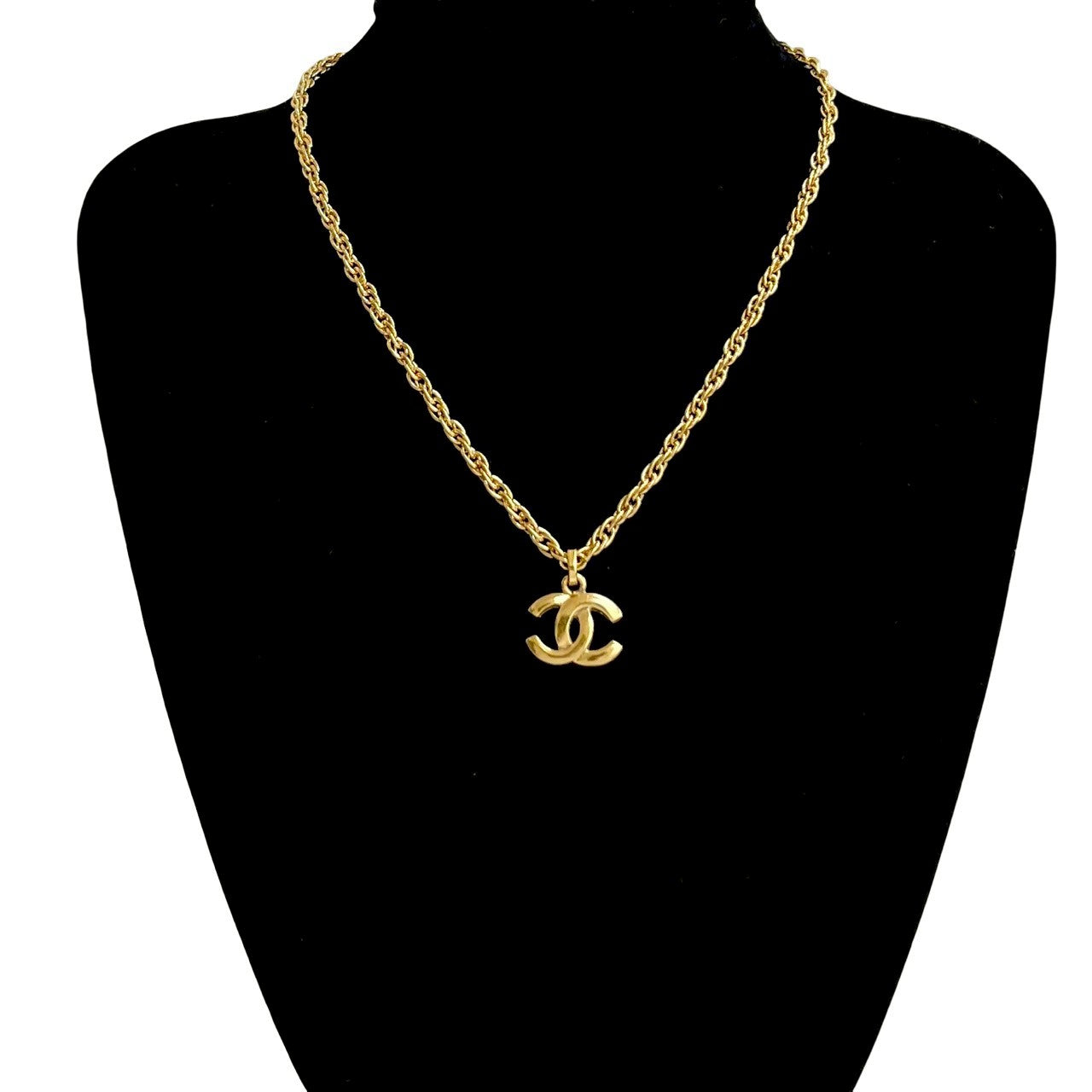 CHANEL Necklace Gold Plated gold