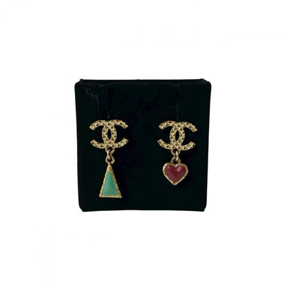 CHANEL Pierce Gold Plated gold