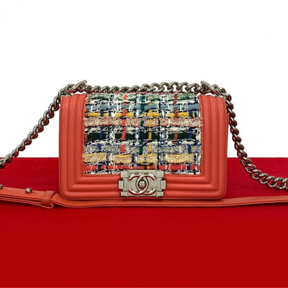 CHANEL Shoulder Bag leather pink Boy chanel
