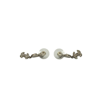 CHANEL Pierce metal Silver