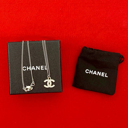 CHANEL Necklace metal Silver