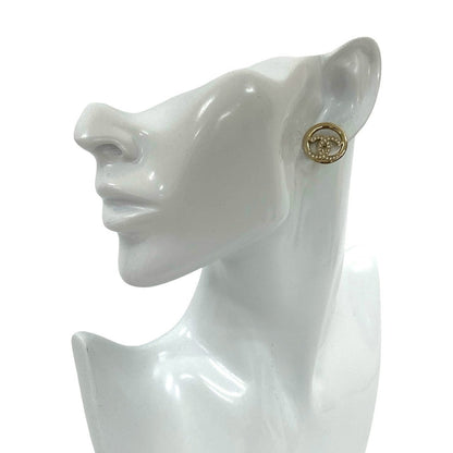 CHANEL Pierce Gold Plated gold