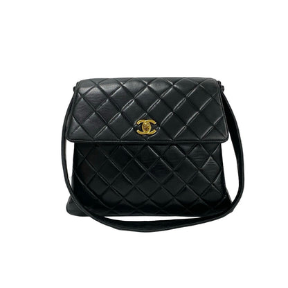 CHANEL Shoulder Bag lambskin black Matrasse
