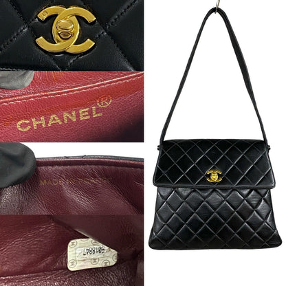 CHANEL Shoulder Bag lambskin black Matrasse
