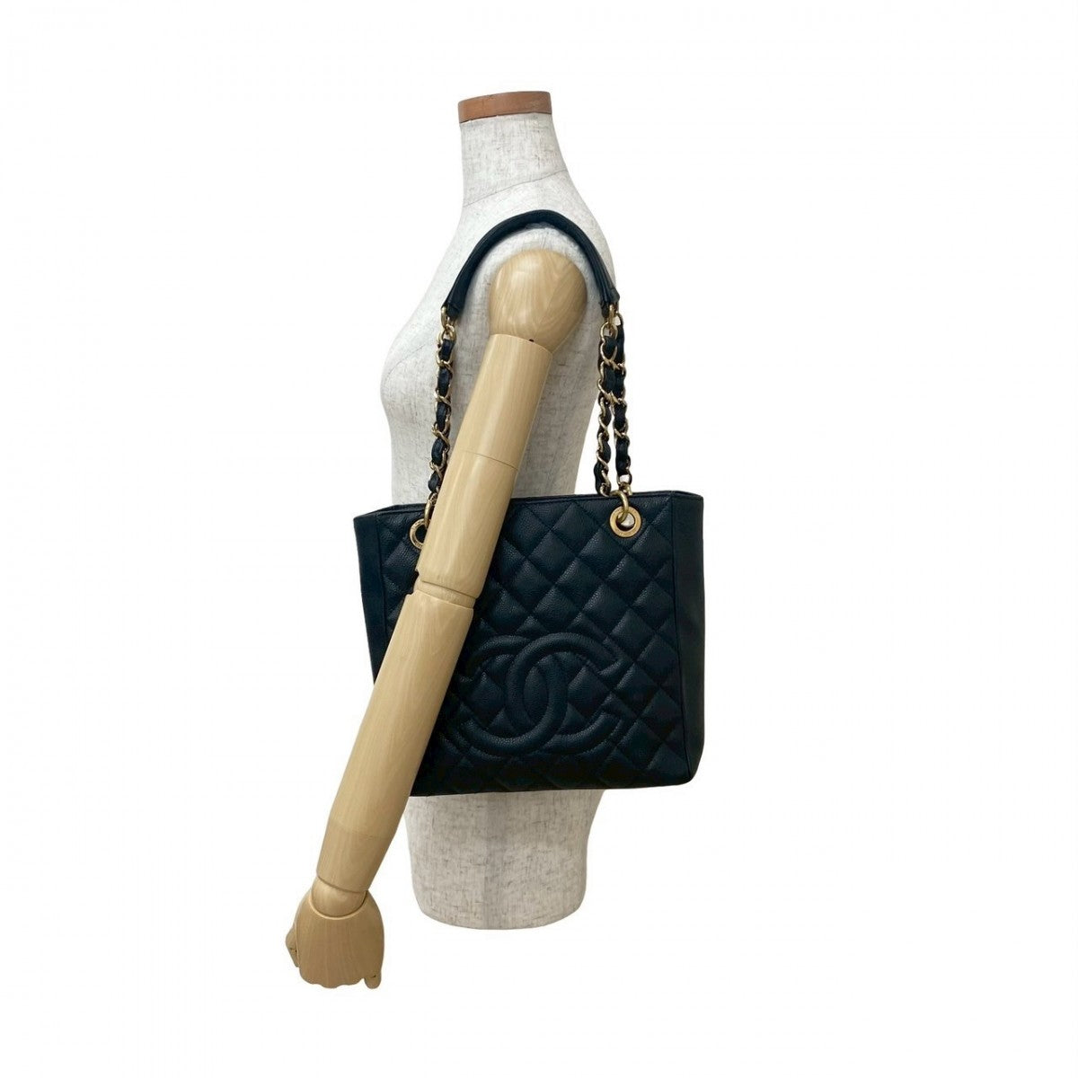 CHANEL Tote Bag Matt caviar skin black