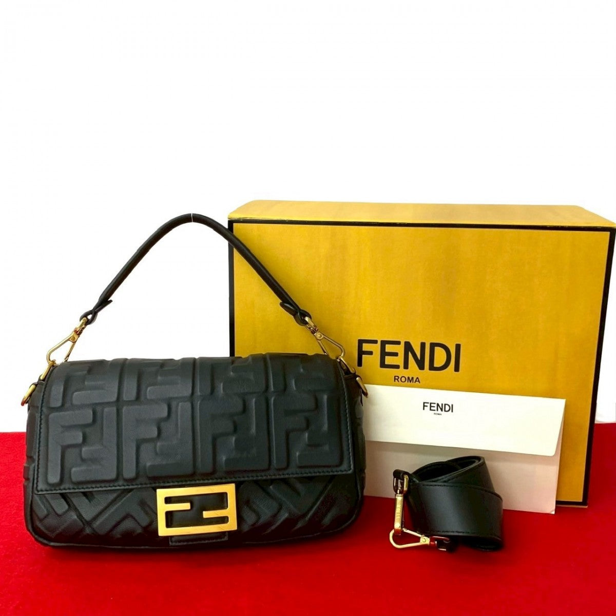 FENDI Shoulder Bag leather black Mamma Bucket
