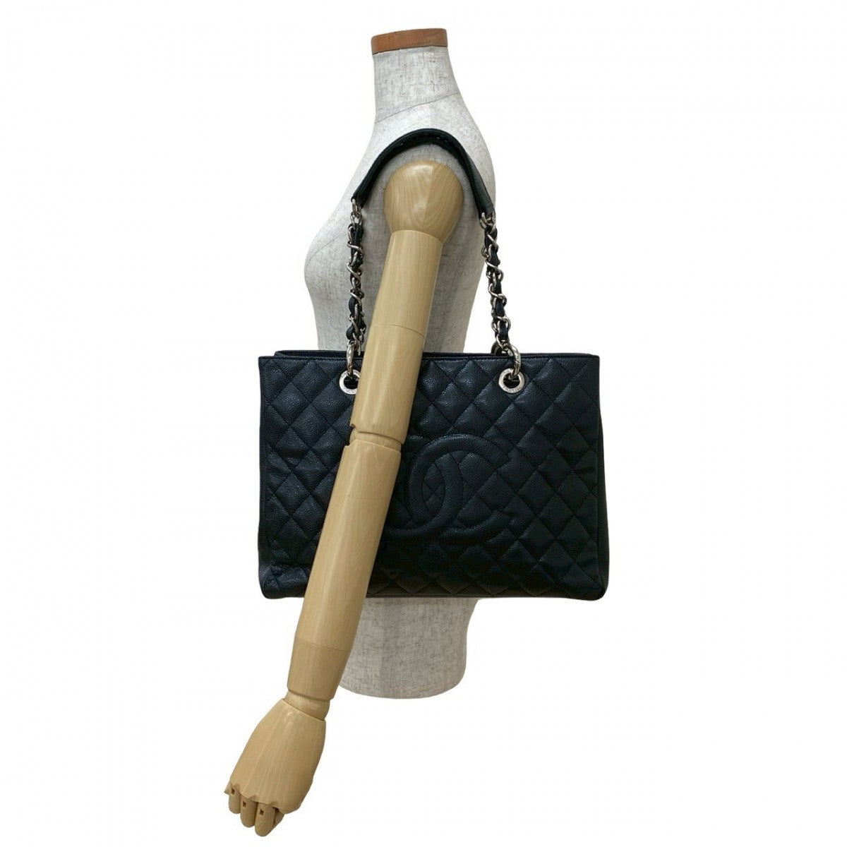 CHANEL Tote Bag Matt caviar skin black Matrasse