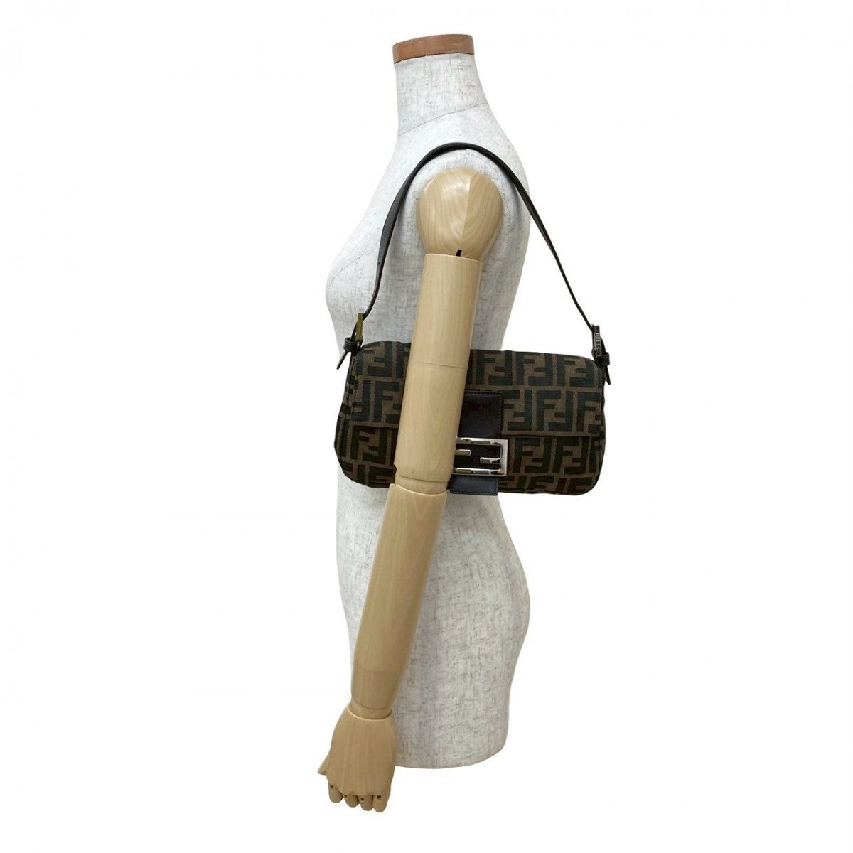 FENDI Shoulder Bag leather Brown Mamma Bucket