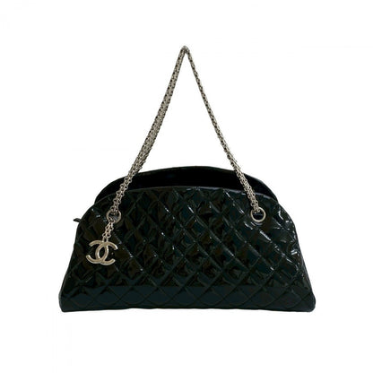 CHANEL Shoulder Bag Patent leather black Matrasse Mademoiselle