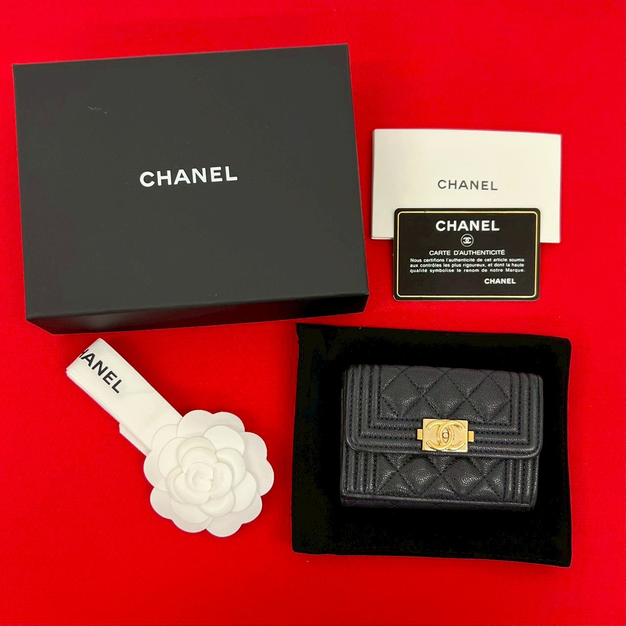 CHANEL Tri-fold wallet Matt caviar skin Navy Matrasse Boy chanel