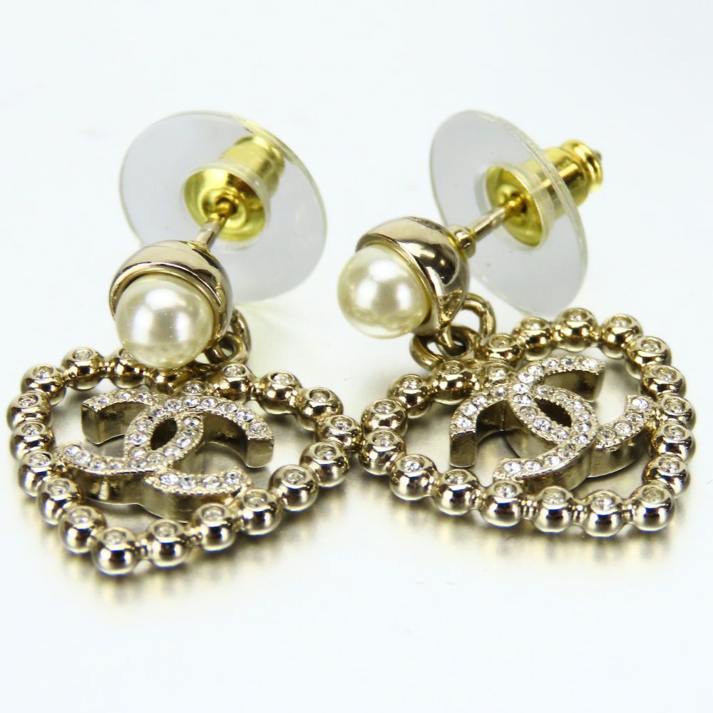 CHANEL Pierce metal Silver Women