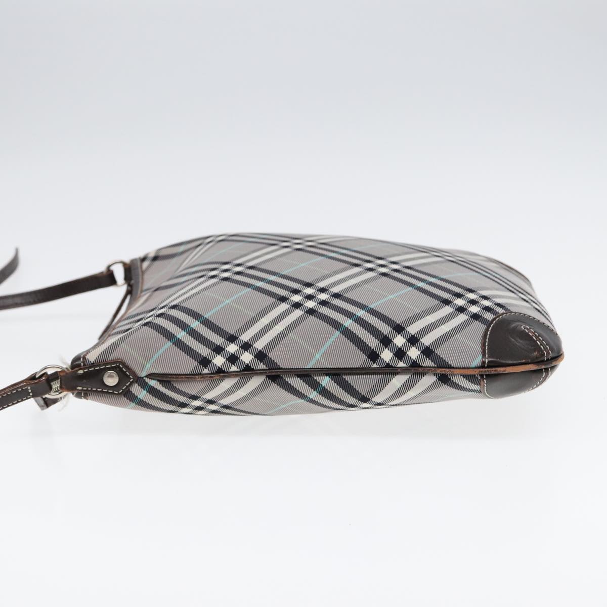 Luxury Burberry Nova Check Shoulder Bag Canvas Gray Silver Auth 86049