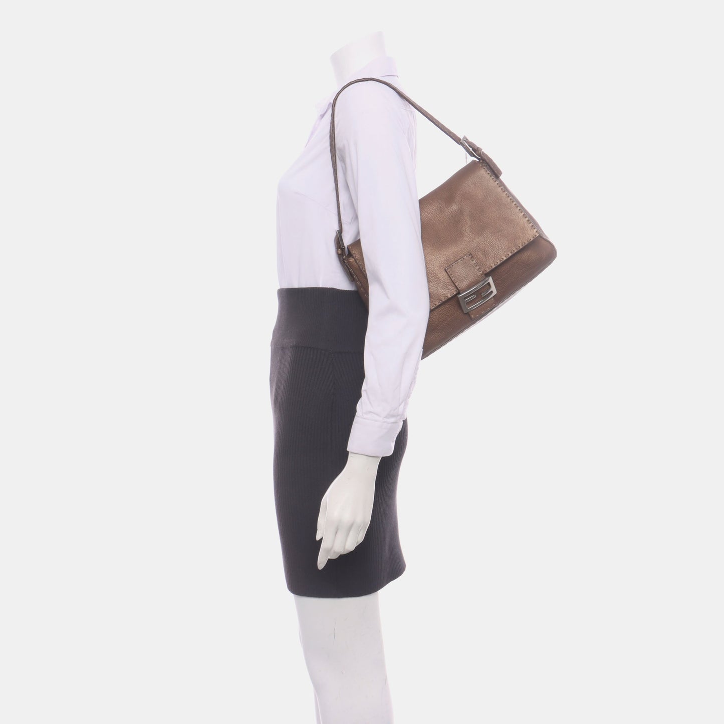 Fendi Mamma Baguette Selleria Calfskin Leather Copper Brown Shoulder Bag