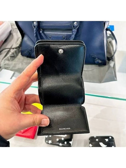 Luxury Balenciaga Trending 2025 Star Logo Print Tri-Fold Half Wallet Black