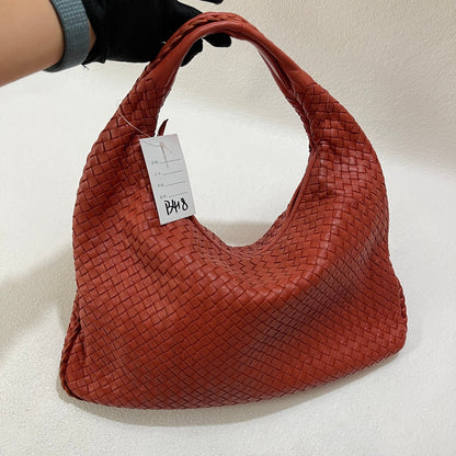 Bottega Veneta Veneta Hobo Medium Brick Red Intrecciato Leather Bag 47cm