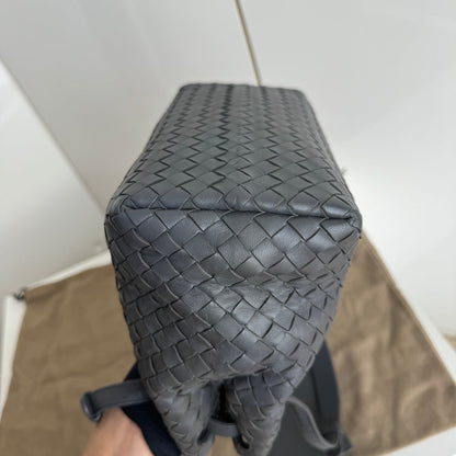 Bottega Veneta Garda Shoulder Bag Intrecciato Nappa Leather Grey Small 25cm