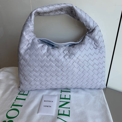 Bottega Veneta Hop Hobo Small Leather Oyster Purple