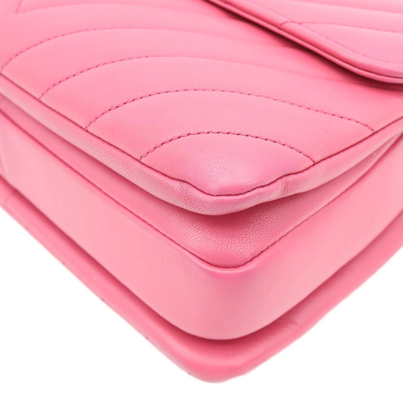 CHANEL Trendy CC Small Chevron Leather Top Handle Shoulder Bag Pink