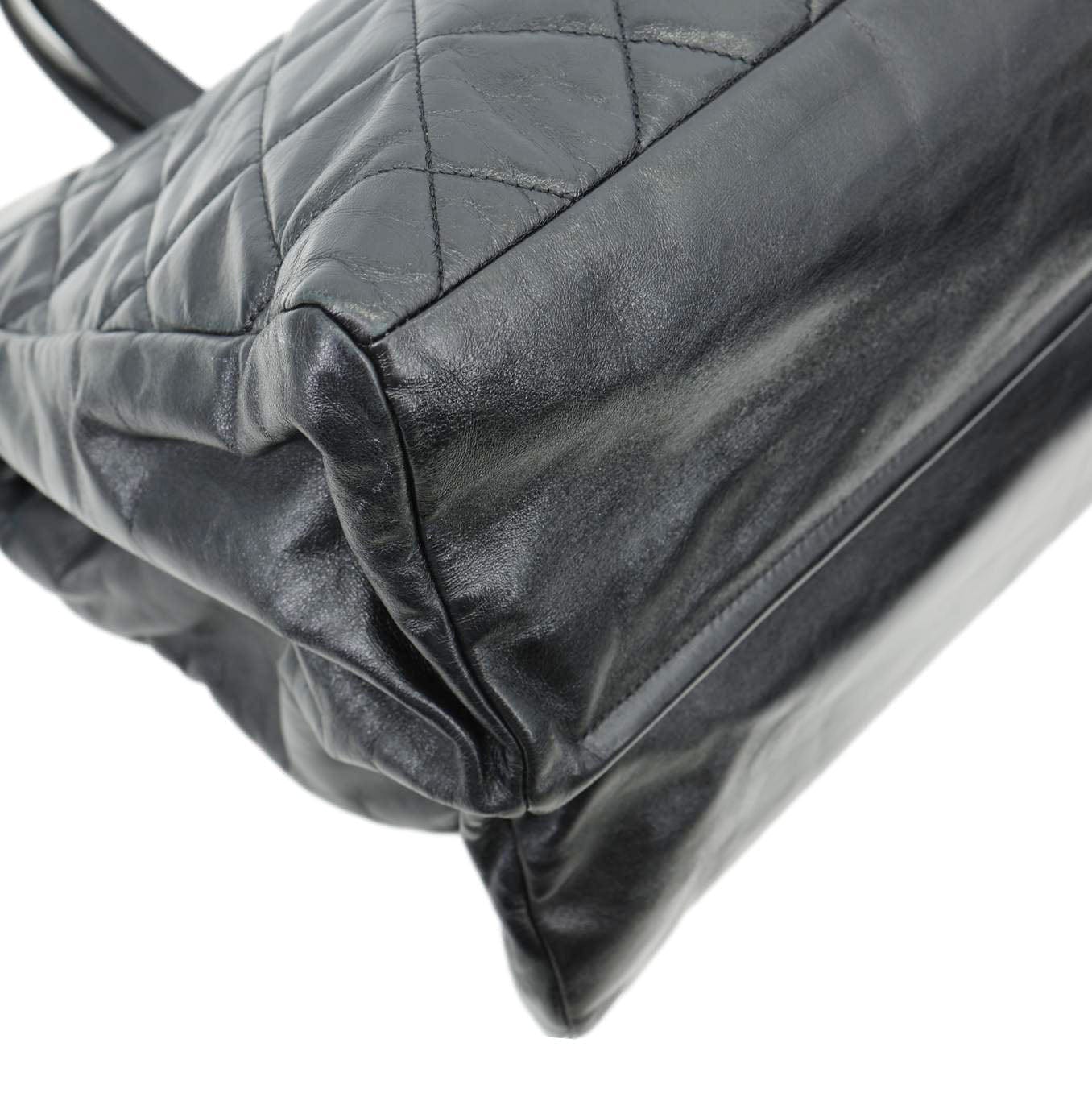 CHANEL Portobello Quilted Calfskin Leather Chain Tote Bag Black