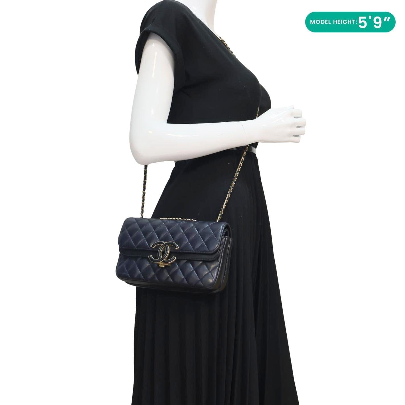 CHANEL CC Chic Double Flap Quilted Lambskin Leather Shoulder Bag Navy Blue