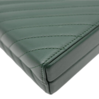 CHANEL Reissue Box Chevron Lambskin Leather Clutch Bag Green