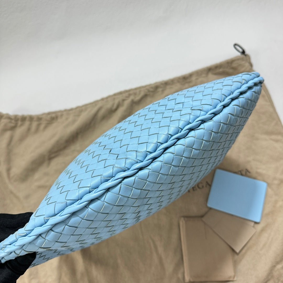 Bottega Veneta Veneta Hobo Medium Baby Blue Intrecciato Leather Bag 43cm