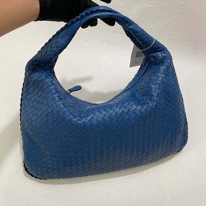 Bottega Veneta Veneta Hobo Medium Blue Intrecciato Leather Bag 47cm