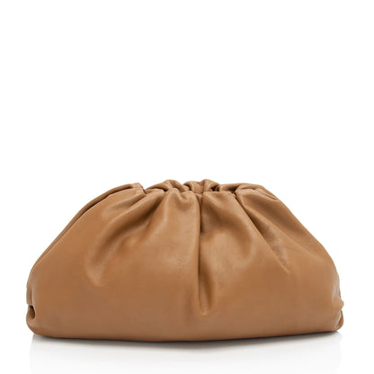 Luxury Bottega Veneta Calfskin The Pouch Clutch (SHF-MhxRoc)