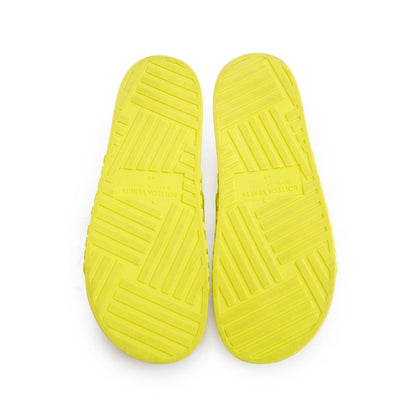 Bottega Veneta Kiwi Rubber Flat Slider Sandals, Size 40