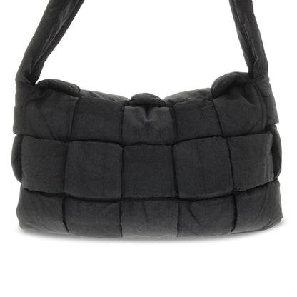 Luxury Bottega Veneta Maxi Intrecciato Padded Tech Cassette (SHG-s65SGg)