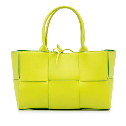 Luxury Bottega Veneta Maxi Intrecciato Small Arco Tote (SHG-NZFDyZ)