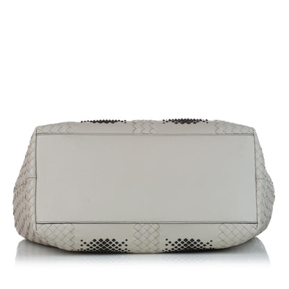 Luxury Bottega Veneta Studded Intrecciato Leather Satchel (SHG-28232)