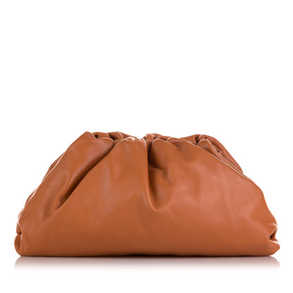 Luxury Bottega Veneta The Pouch Clutch (SHG-G1QHXS)
