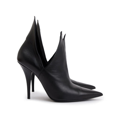 Burberry Black Calfskin Leather Essendon 105 Pump, Size 40