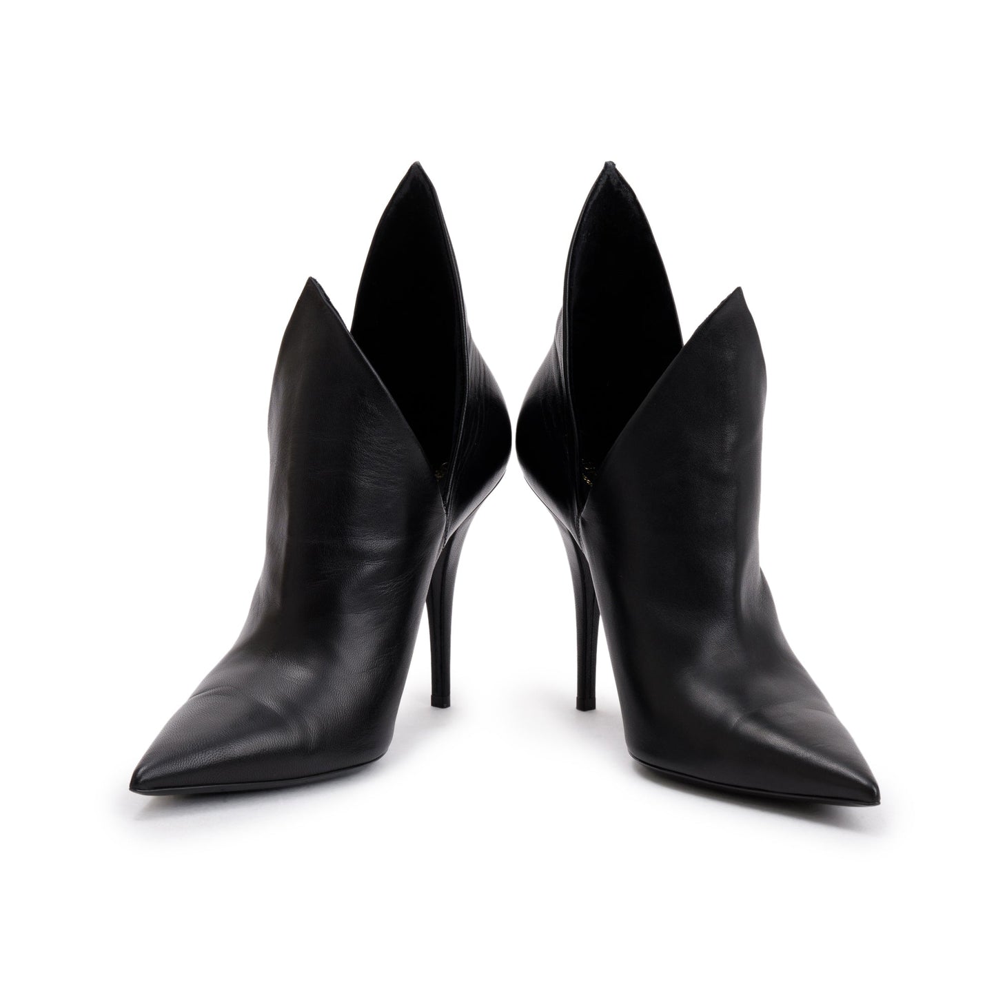 Burberry Black Calfskin Leather Essendon 105 Pump, Size 40
