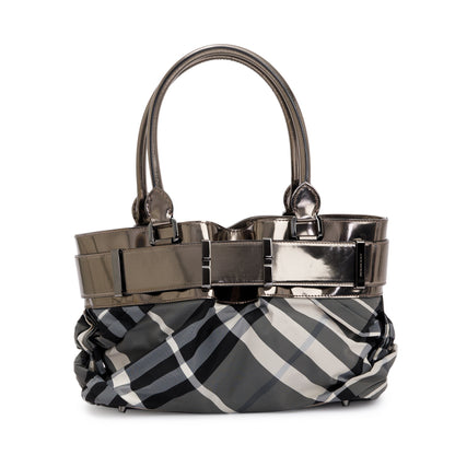 Burberry Metallic Grey Patent Leather Trim Beat Check Nylon Easton Landscape Bag