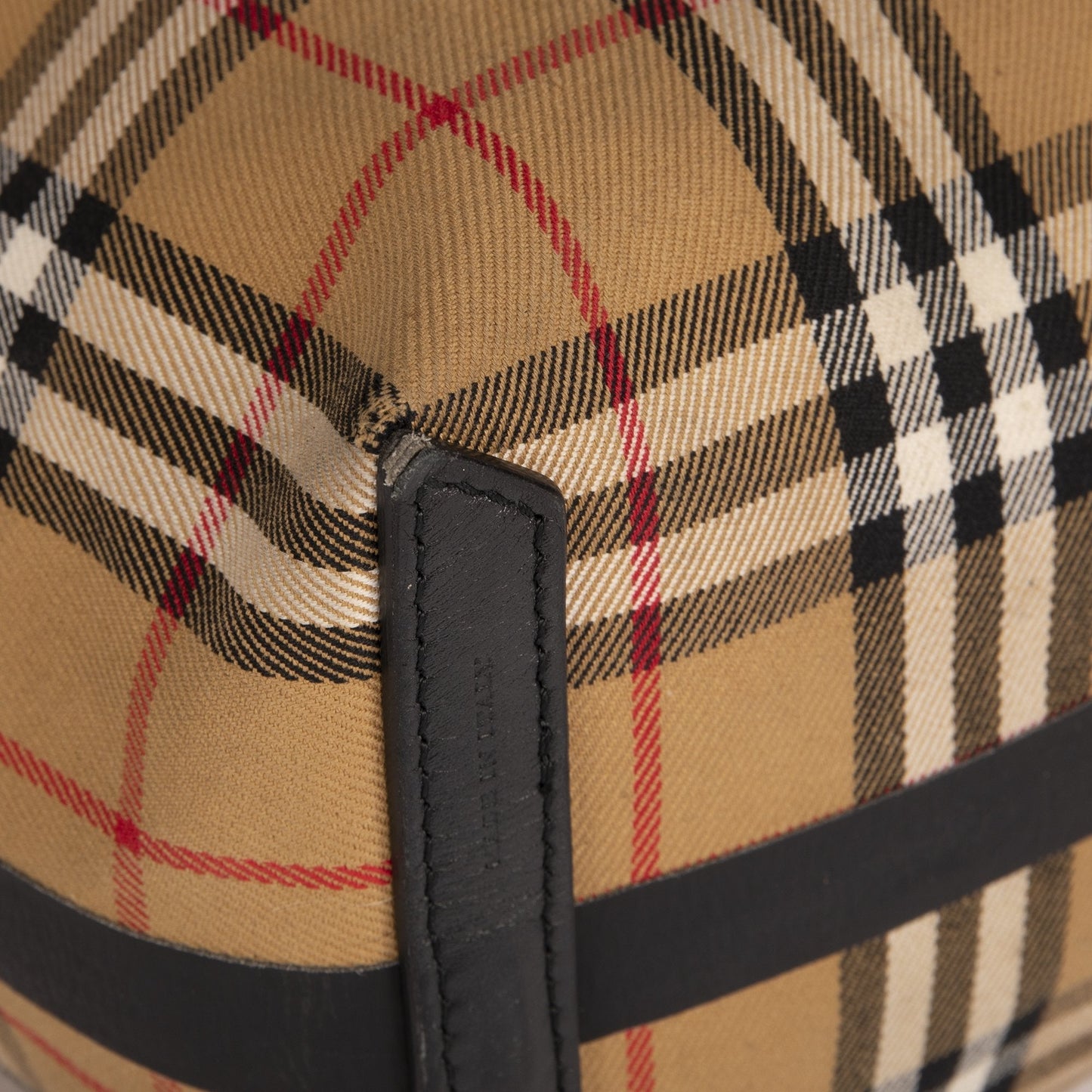 Burberry Vintage Check Medium The Giant Reversible Tote