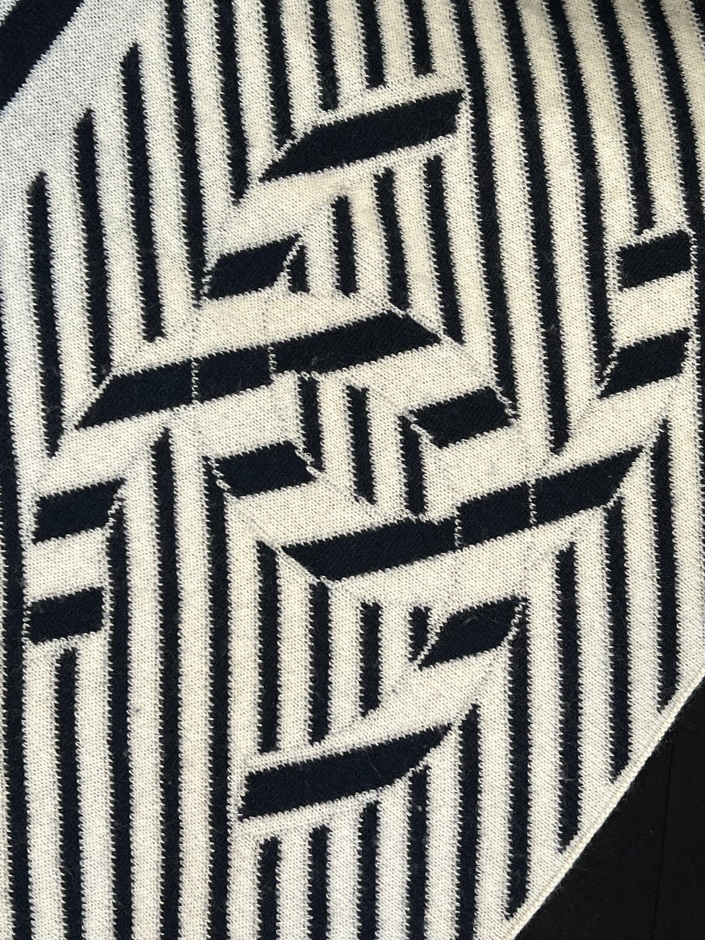 CHANEL CC OVERSIZED CASHMERE BLEND SHAWL