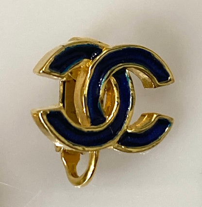 CHANEL CC GOLD-TONE STUD CLIP ON EARRINGS