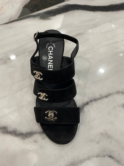 CHANEL CC TURLOCK SUEDE SANDALS