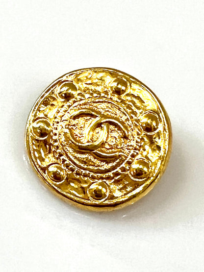 CHANEL CC VINTAGE CLIP ON EARRINGS