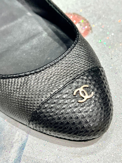 CHANEL CC WOVEN LEATHER CAP TOE SHOES