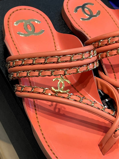 CHANEL CHAIN THONG SANDALS