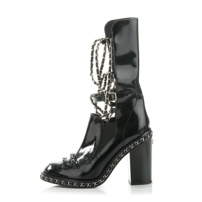 CHANEL CC RUNWAY GLAZED CHAIN OBSESSION BOOTS