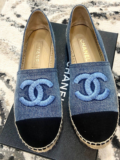 CHANEL CC DENIM ESPADRILLES