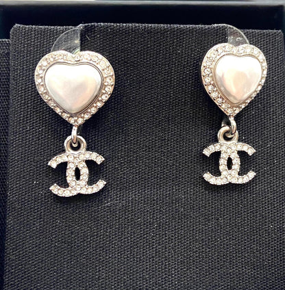 CHANEL PEARL CRYSTAL CC HEART DROP EARRINGS
