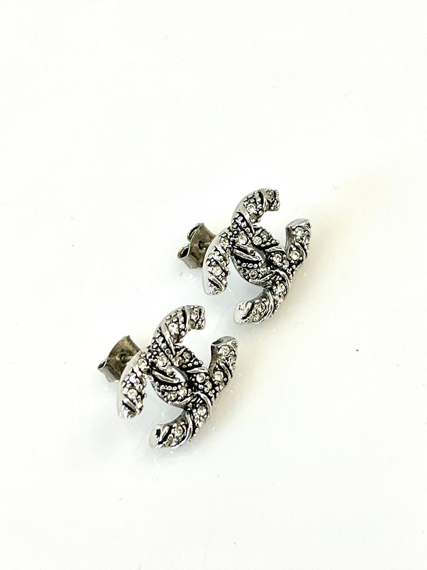 CHANEL CC SILVER TONE CRYSTAL EARRINGS