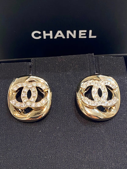 CHANEL STRASS GOLD PLATED CRYSTAL STUD EARRINGS