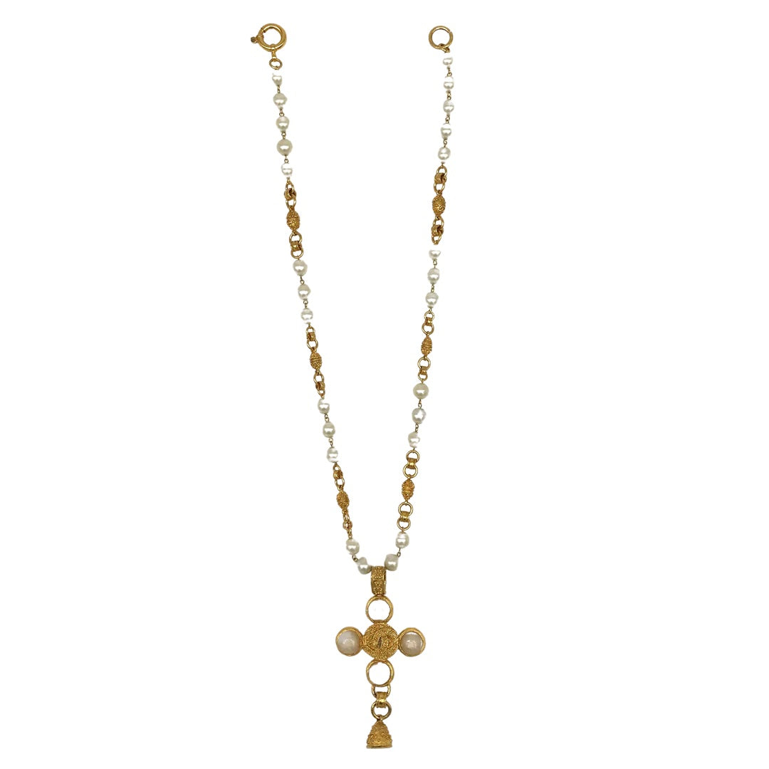 CHANEL VINTAGE FAUX PEARL NECKLACE