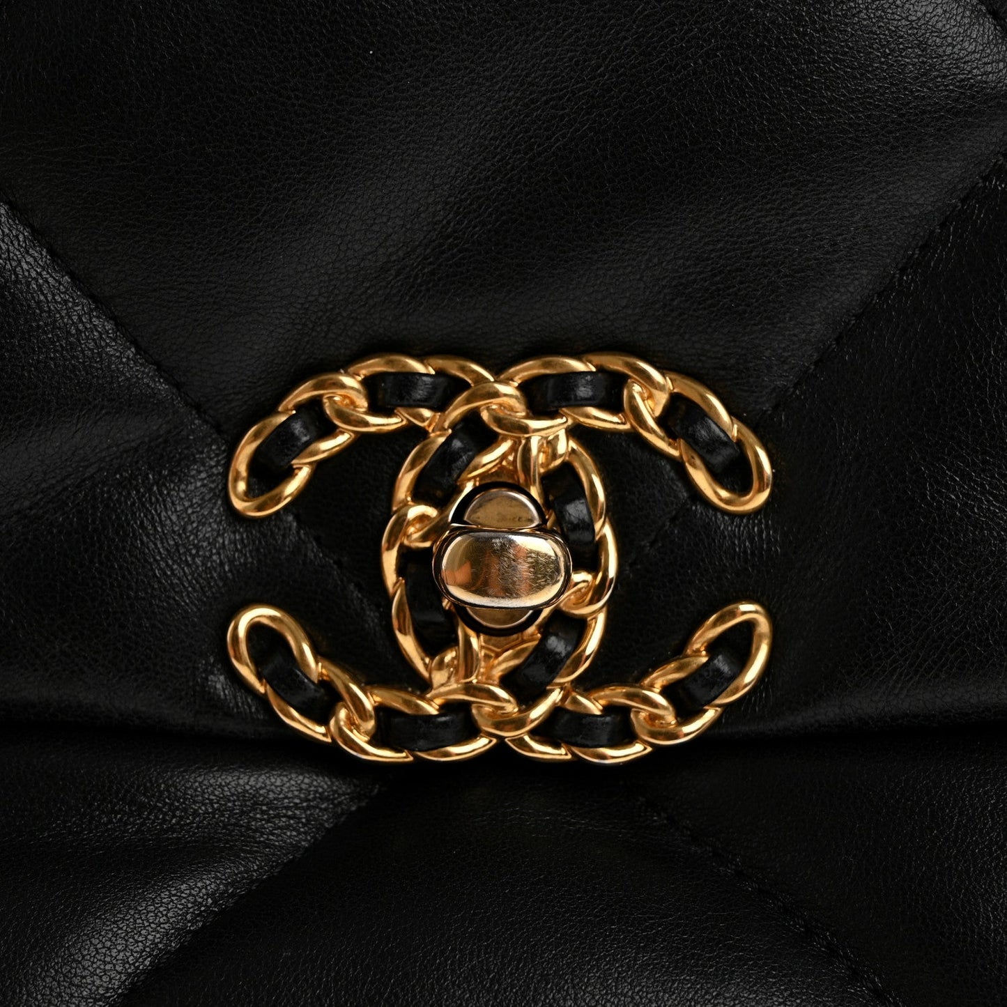 CHANEL QUILTED LAMBSKIN MEDIUM CHANEL 19 FLAP BAG